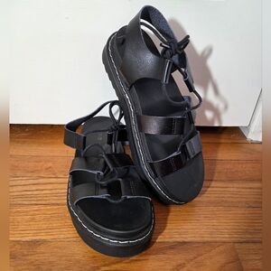 Torrid Black lace-up gladiator strappy sandals size 9 wide width white stitching